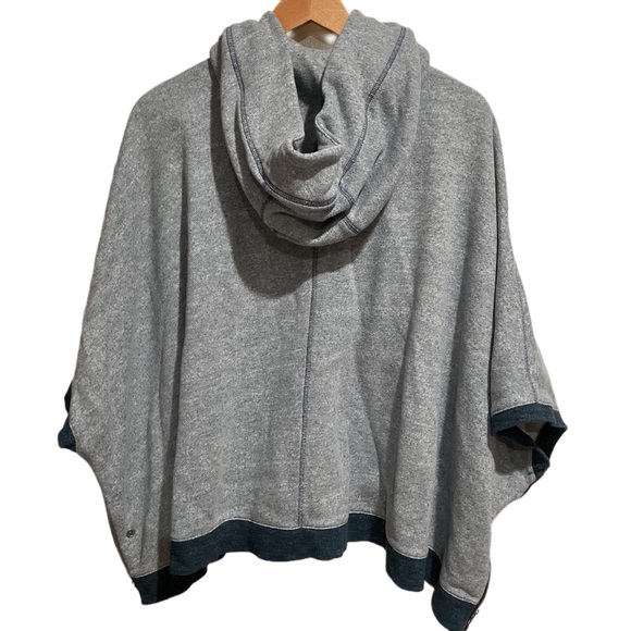 Lululemon in the Loop Hooded Poncho Front Zip Heathered Blue - Picture 2 of 9